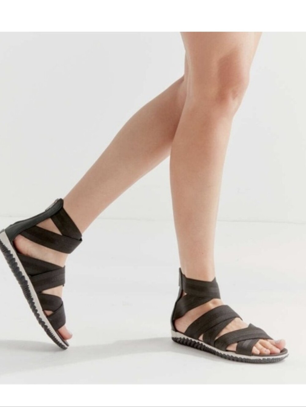 Sorel Out N About Plus Strap Sandals - Black Size 7.